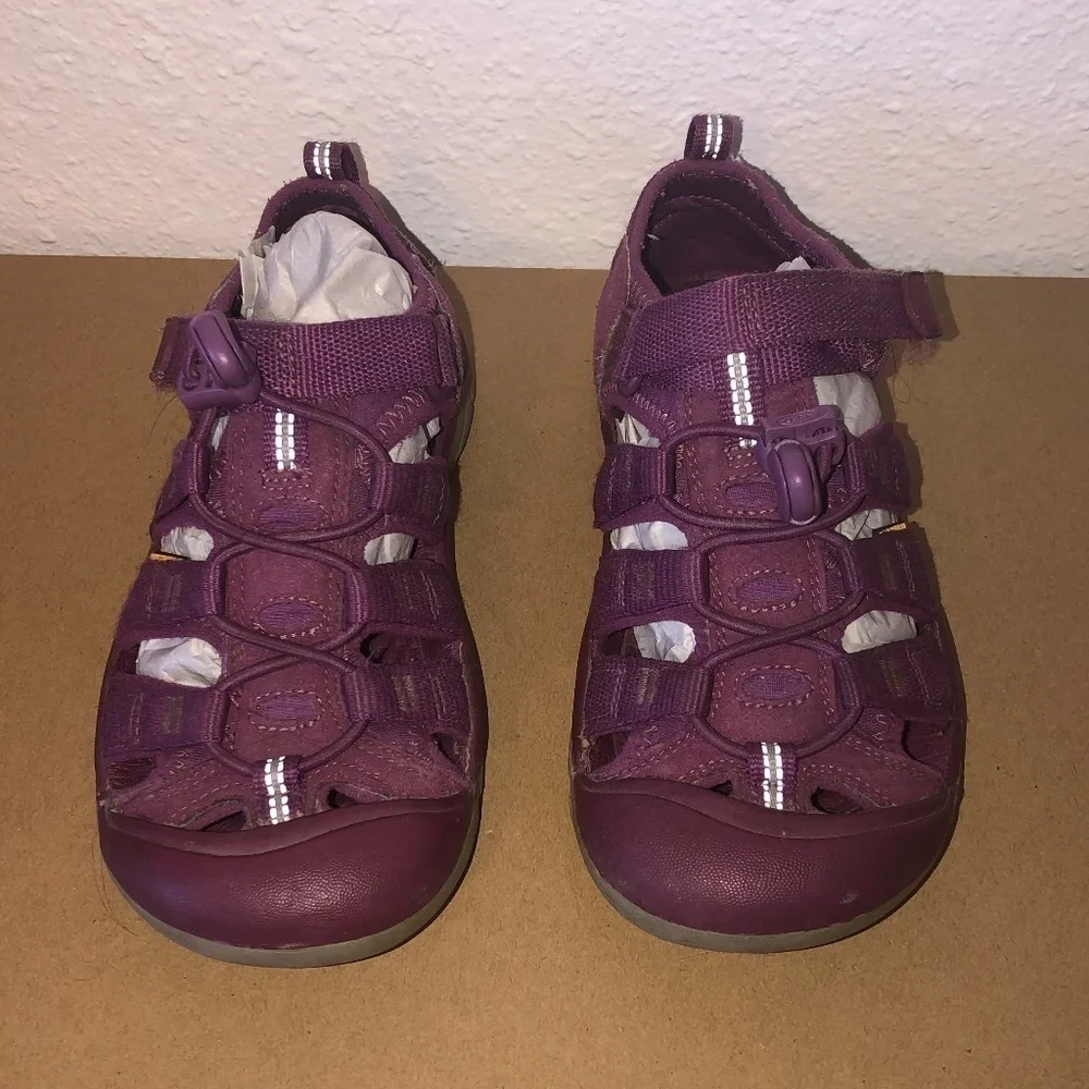 KEEN FOOTWEAR Sandals Girls Size 2 Purple Gray Washable Hiking Water Shoes